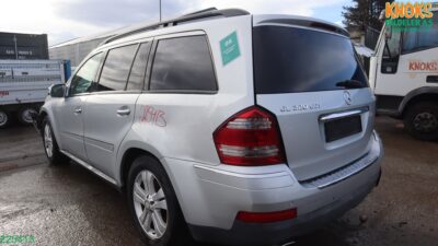 Bildeler fra Mercedes GL-klasse 3,0d 2008mod. (225413)
