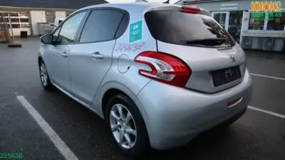 Bildeler fra Peugeot 208 1,2l 2015mod. (225638)